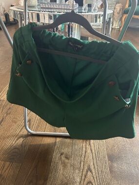 Green High-Waist Short Skort with Button Detail